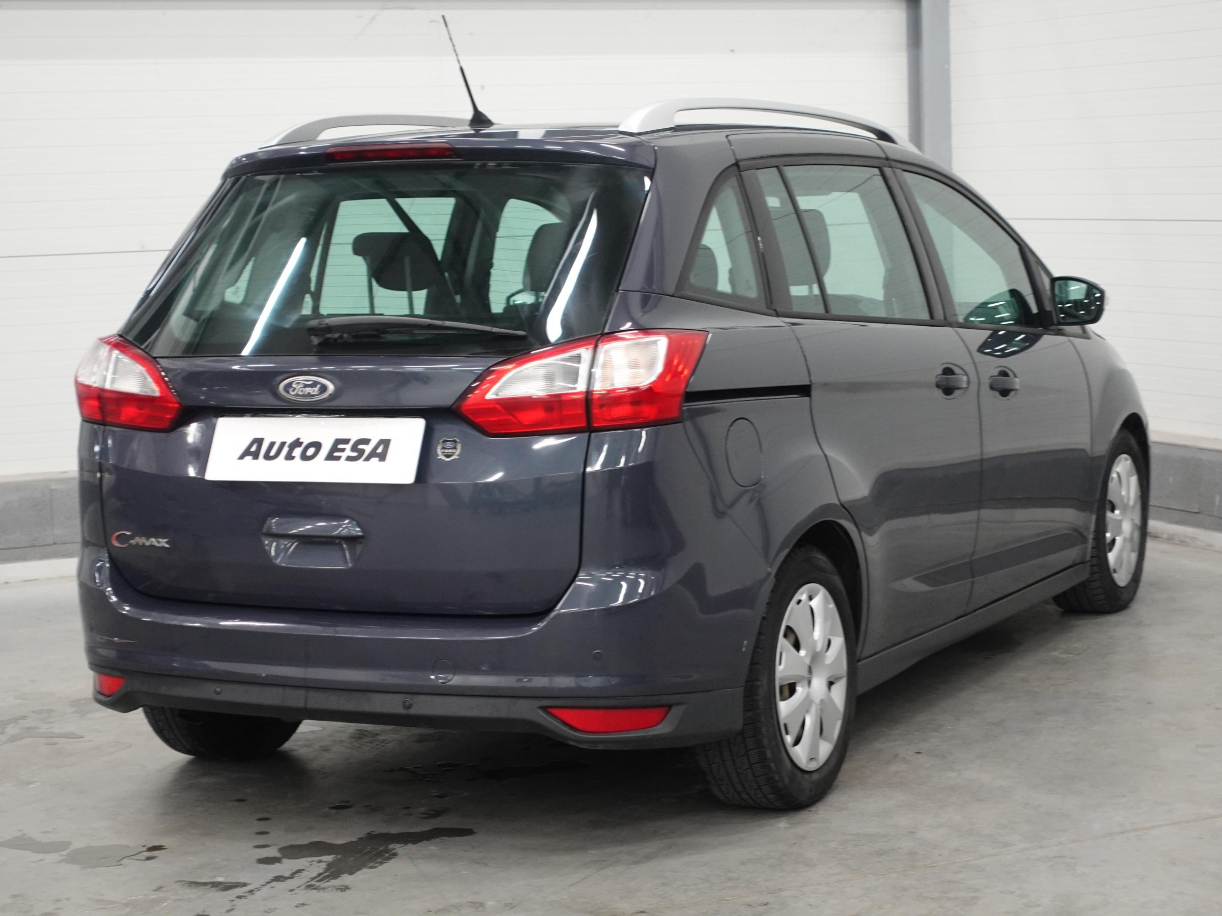 Ford Grand C-MAX, 2011 - pohled č. 4