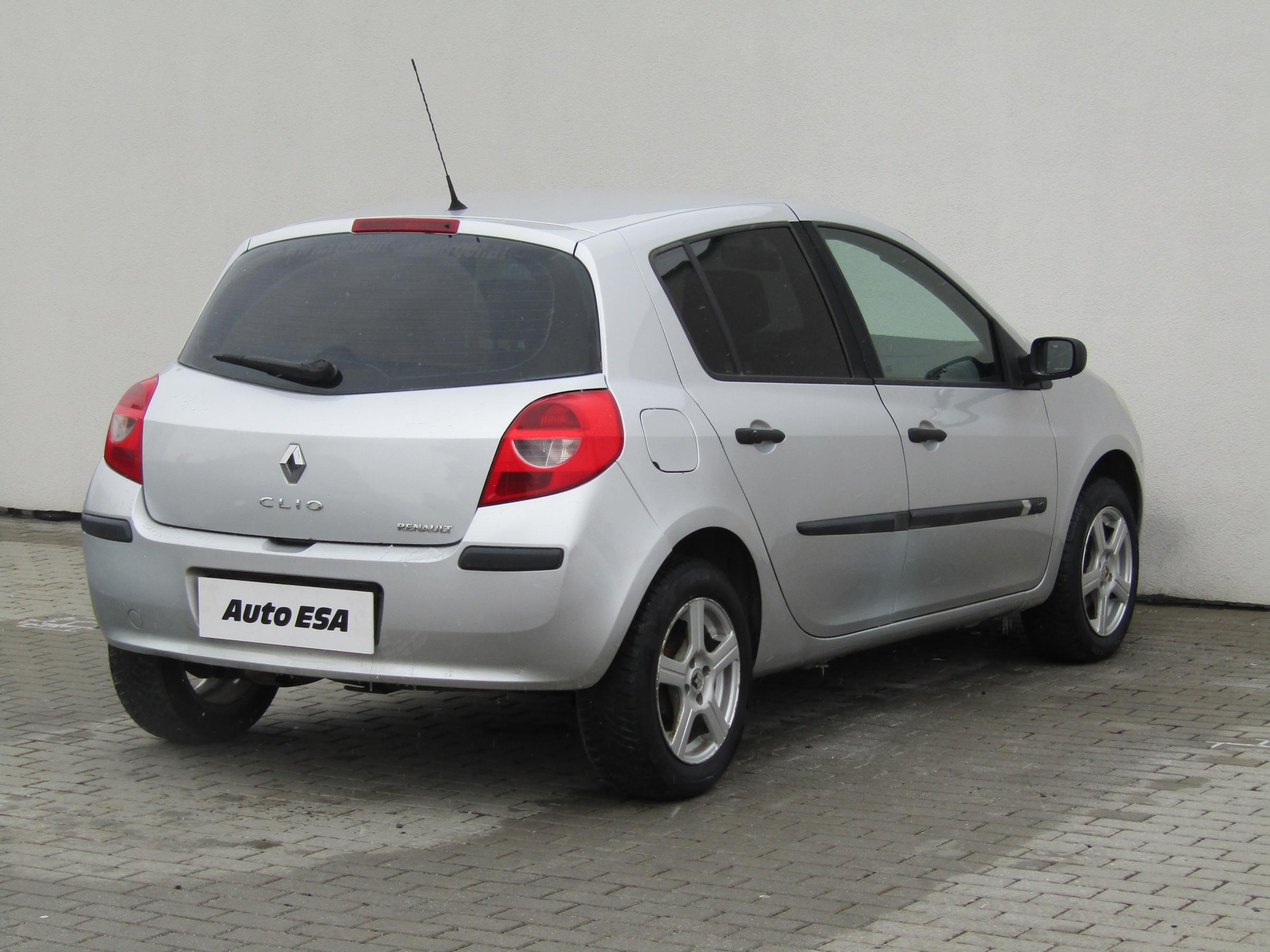 Renault Clio, 2006 - pohled č. 4