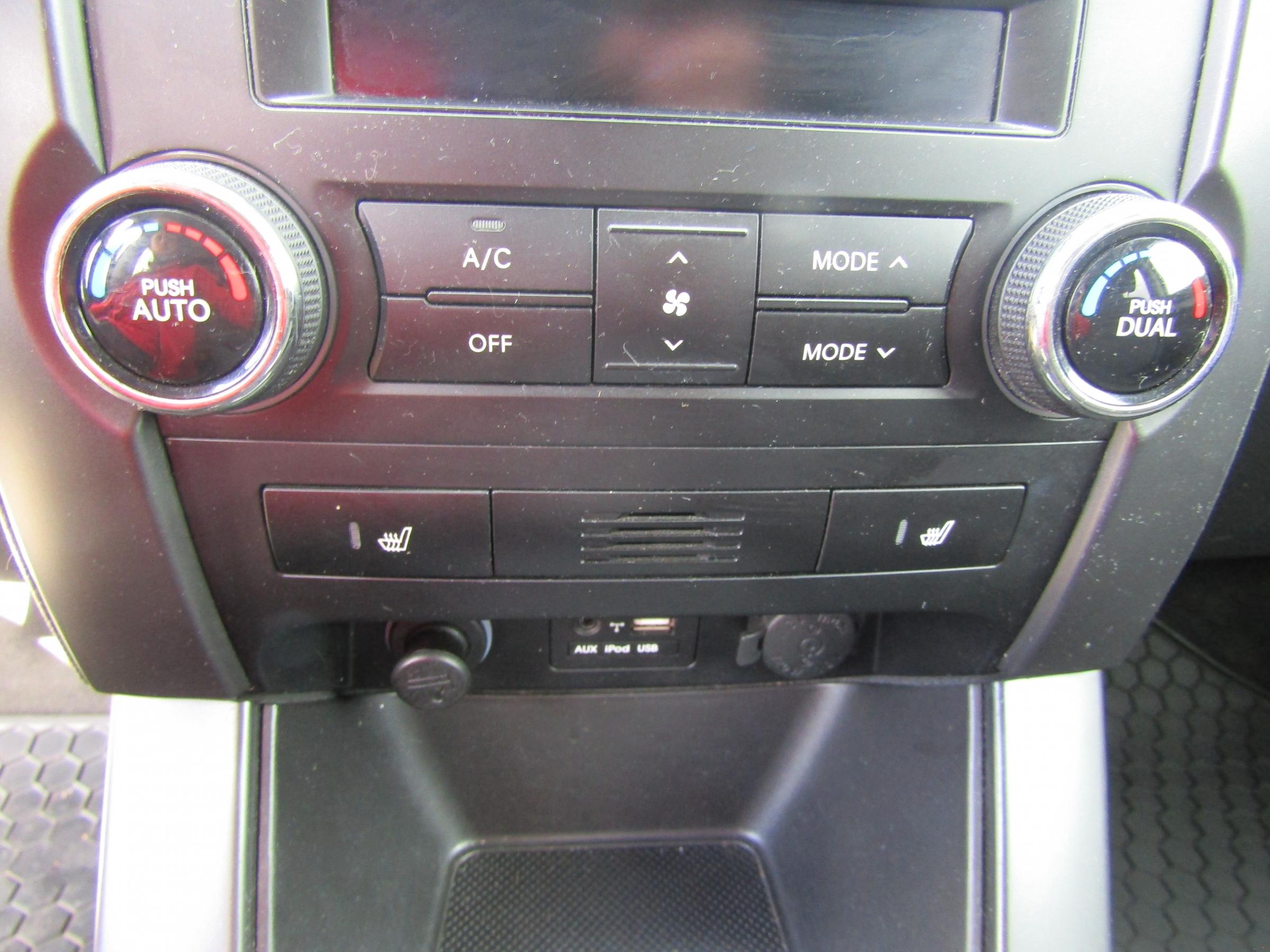 Kia Sorento, 2011 - pohled č. 16