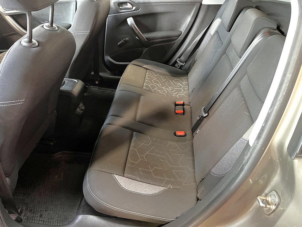 Peugeot 2008 1.2PT 