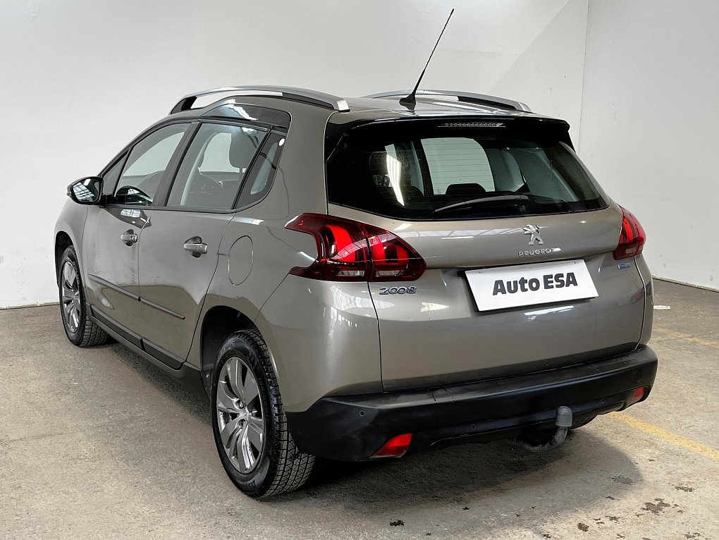 Peugeot 2008 1.2PT 