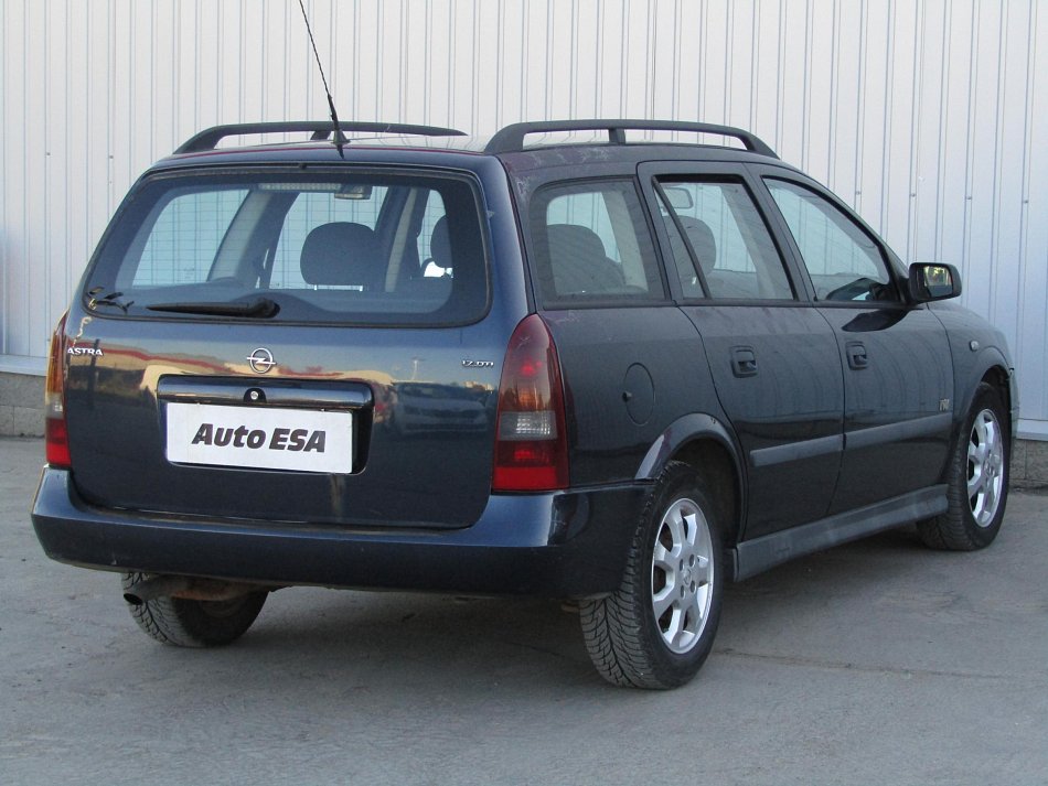 Opel Astra 1.7DTi 