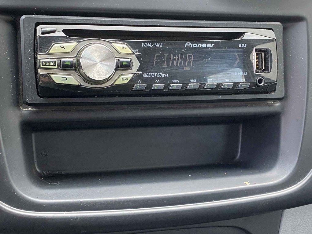 Dacia Sandero 1.2i 