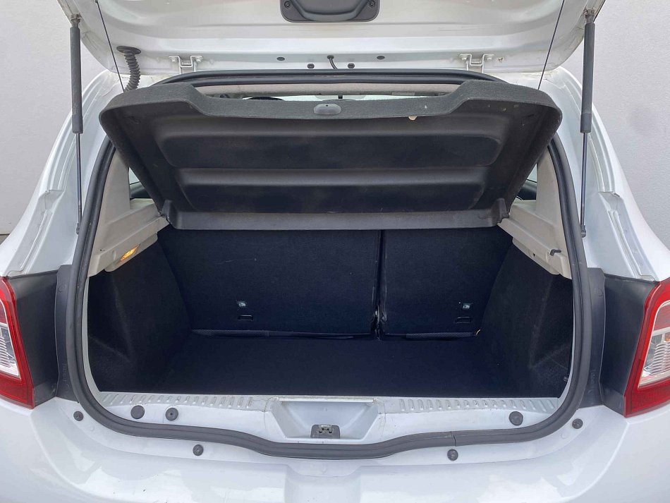 Dacia Sandero 1.2i 