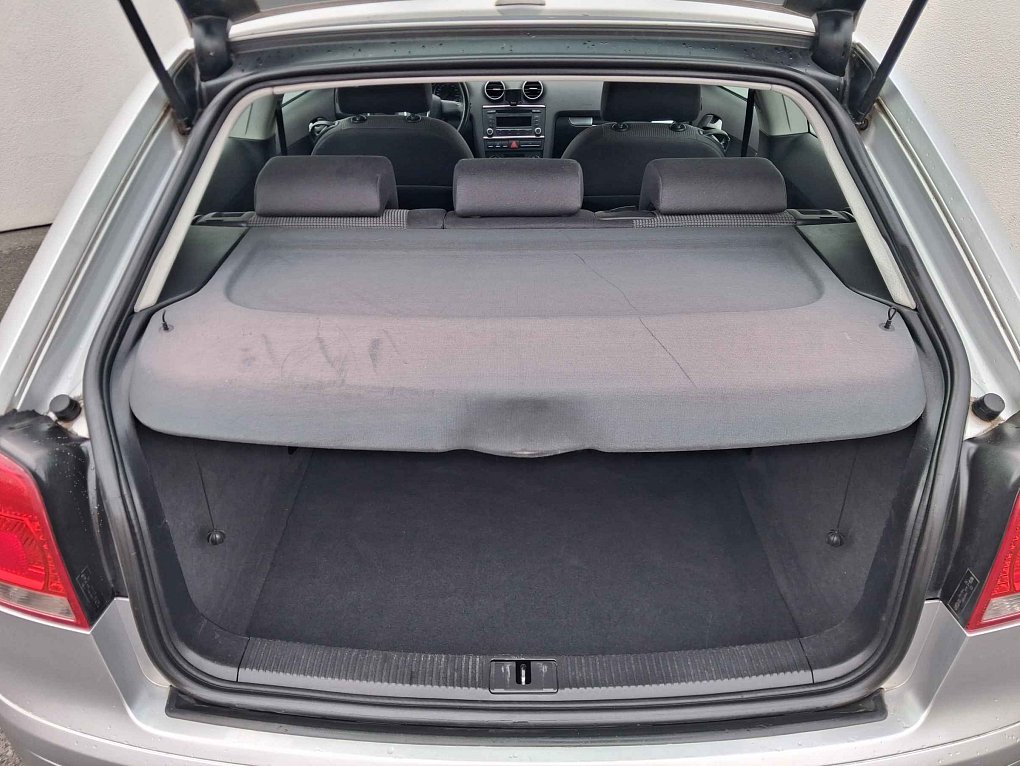 Audi A3 1.6MPi 