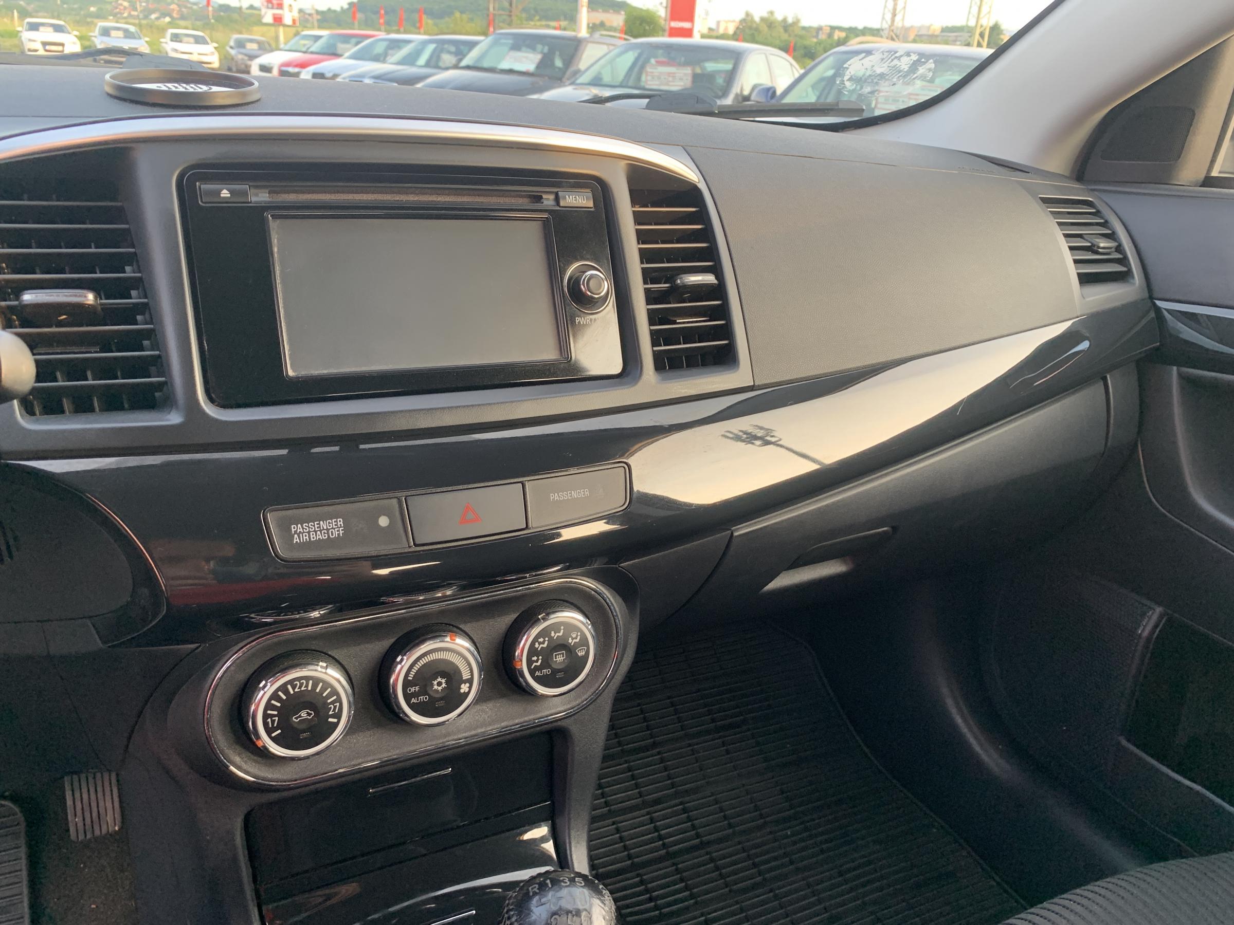 Mitsubishi Lancer, 2014 - pohled č. 15