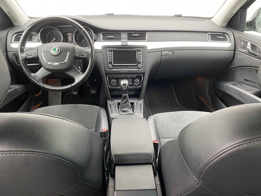 Škoda Superb II 2.0 TDi Elegance 4x4