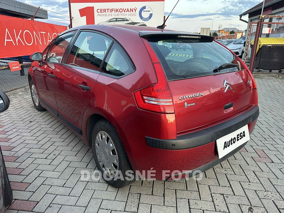 Citroën C4 1.4i 