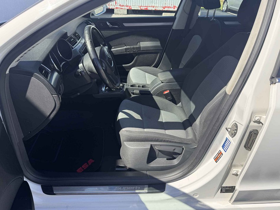 Škoda Superb II 2.0 TDi Ambition
