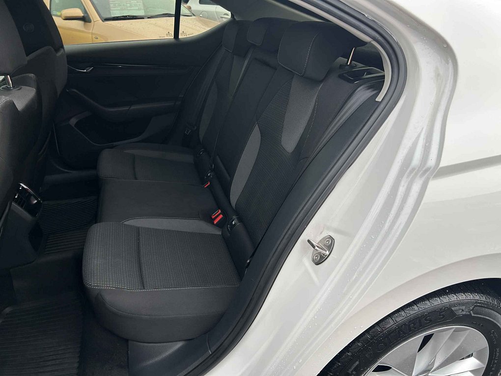Škoda Octavia IV 2.0 TDi Ambition Plus