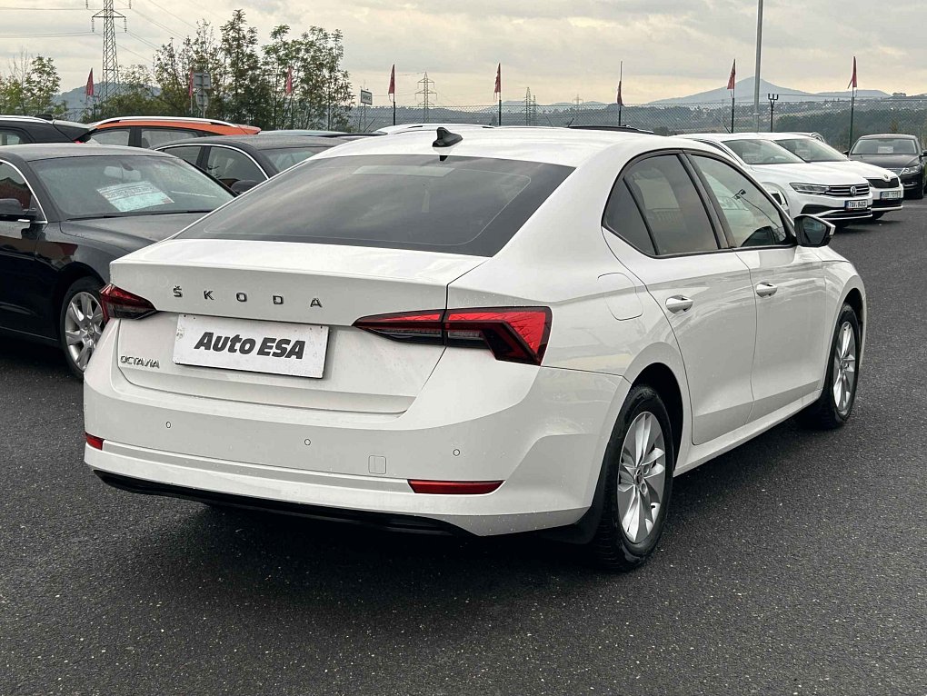 Škoda Octavia IV 2.0 TDi Ambition Plus