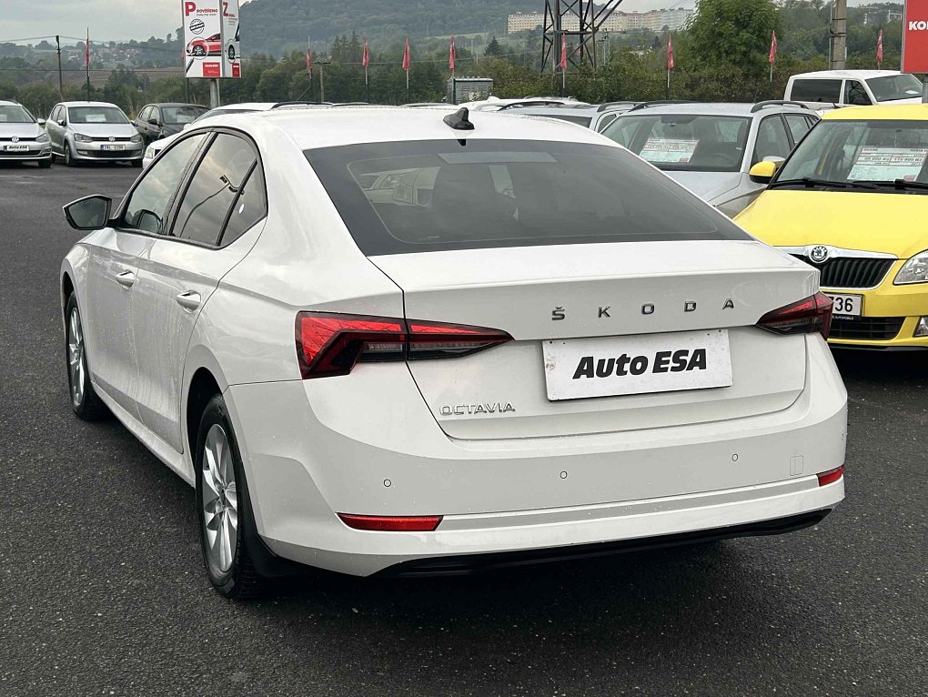 Škoda Octavia IV 2.0 TDi Ambition Plus