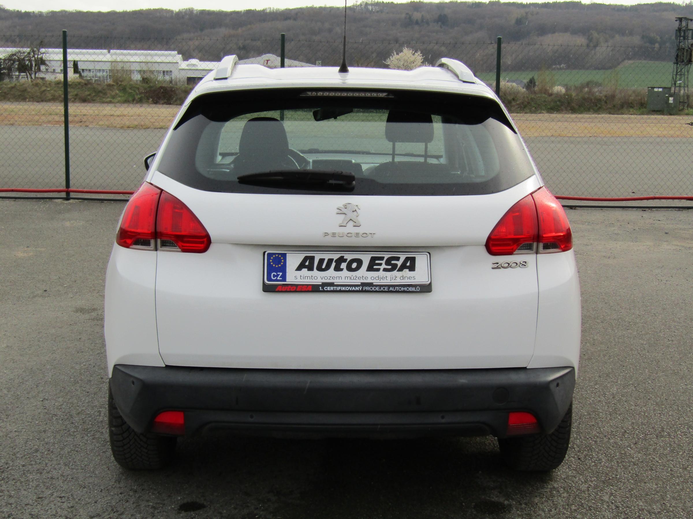 Peugeot 2008, 2013 - pohled č. 5