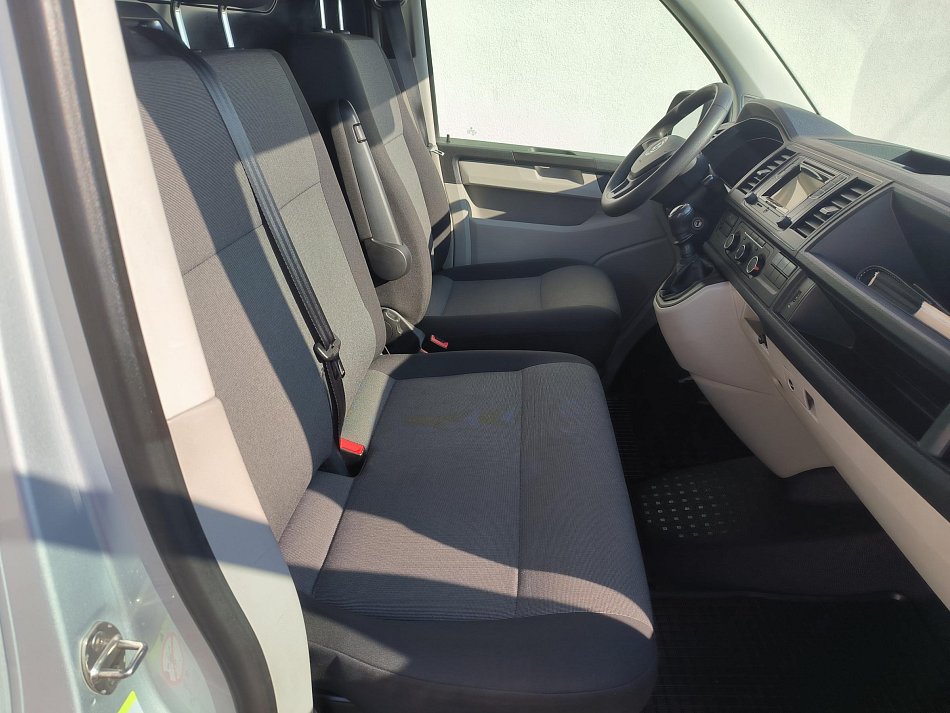 Volkswagen Transporter 2.0TDi  T6