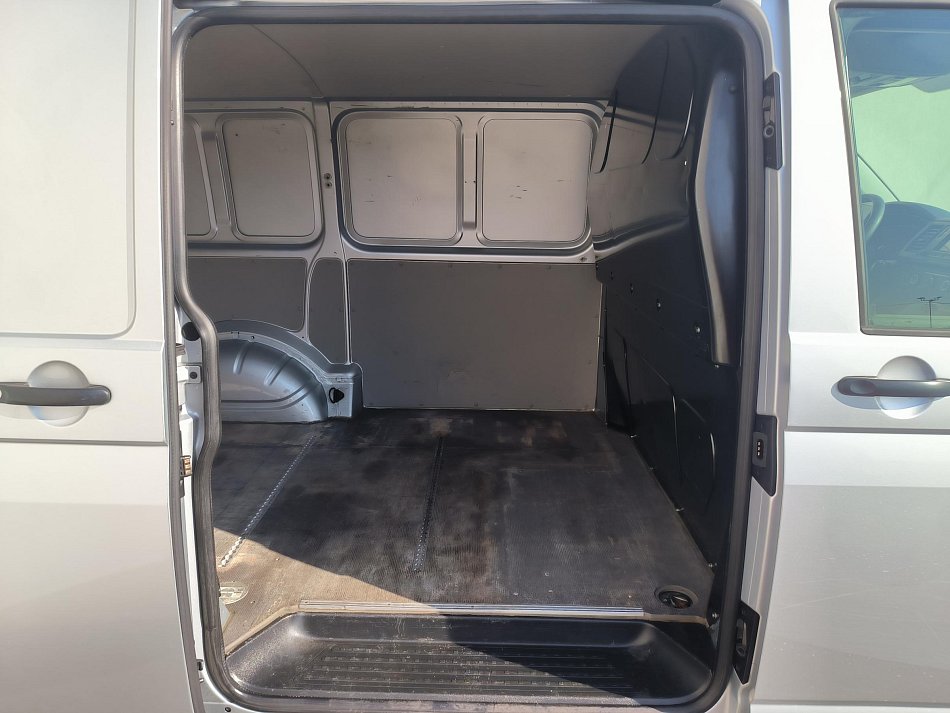 Volkswagen Transporter 2.0TDi  T6