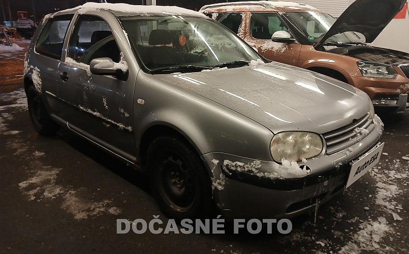 Volkswagen Golf 1.6 i 