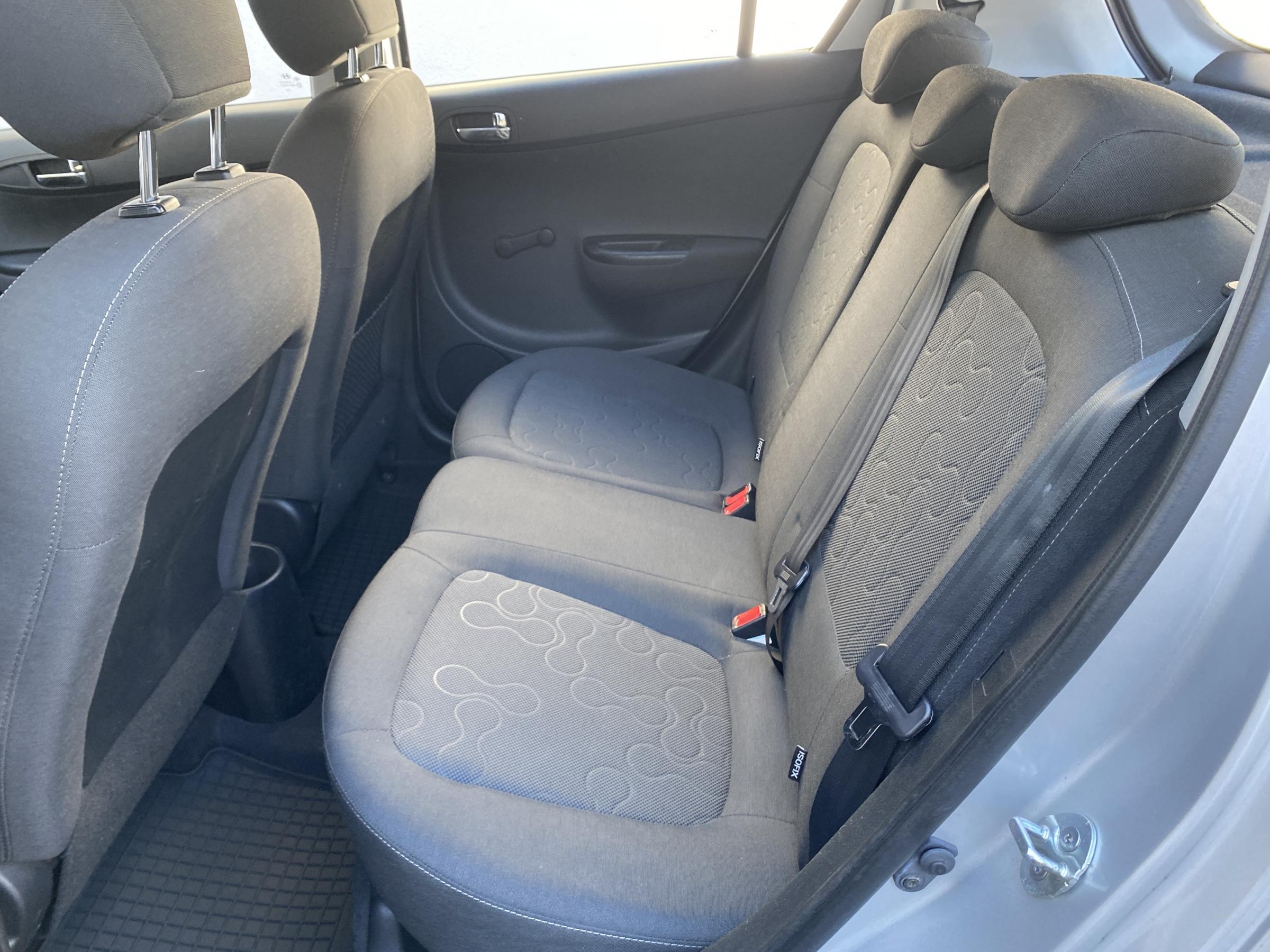 Hyundai i20, 2012 - pohled č. 10