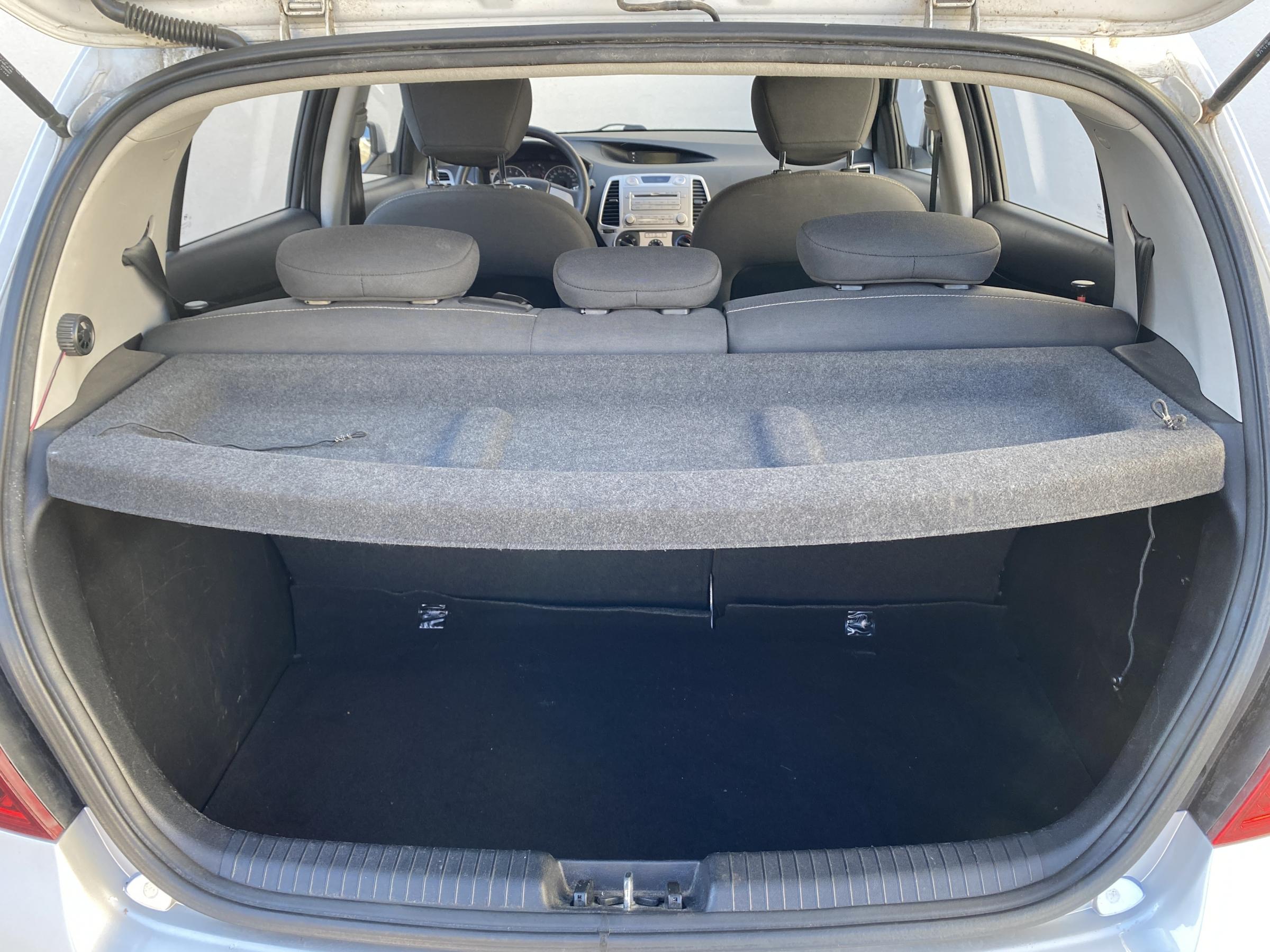 Hyundai i20, 2012 - pohled č. 7