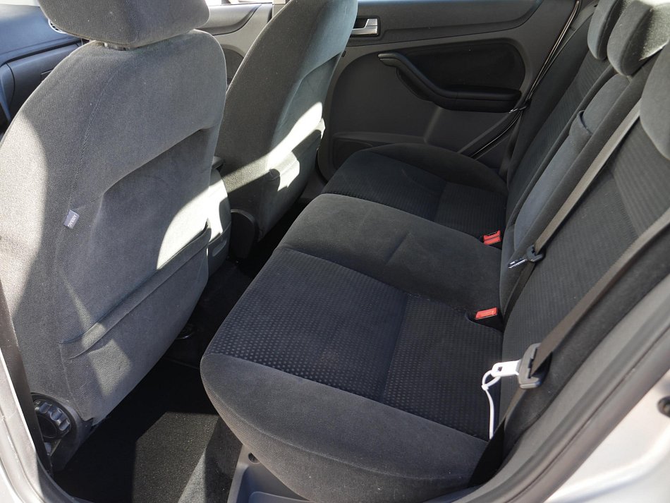 Ford Focus 1.6 i 
