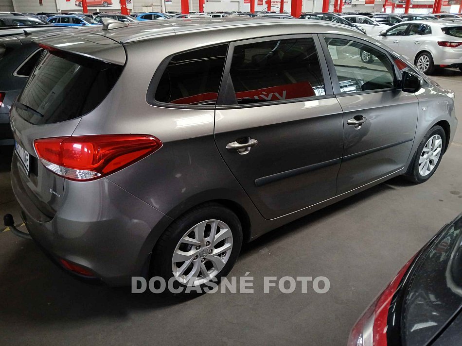 Kia Carens 1.6 i 