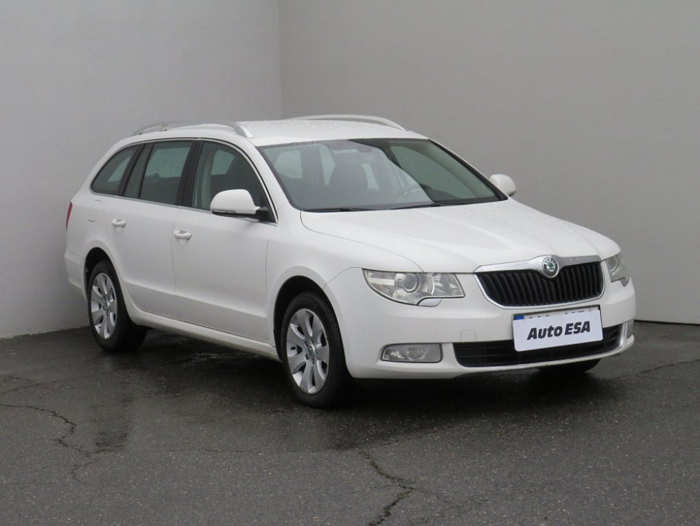 Škoda Superb II šedá 