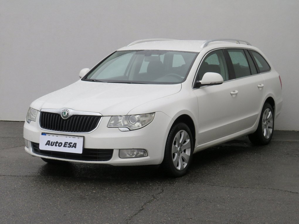 Škoda Superb II šedá 