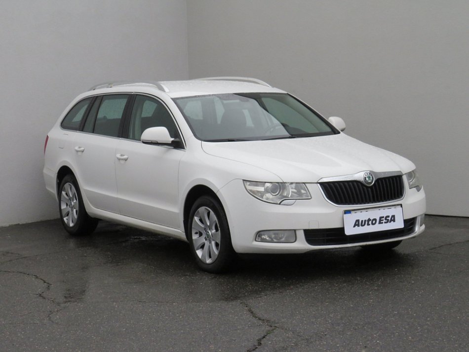Škoda Superb II šedá 