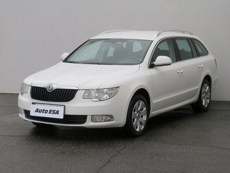 Škoda Superb II šedá 