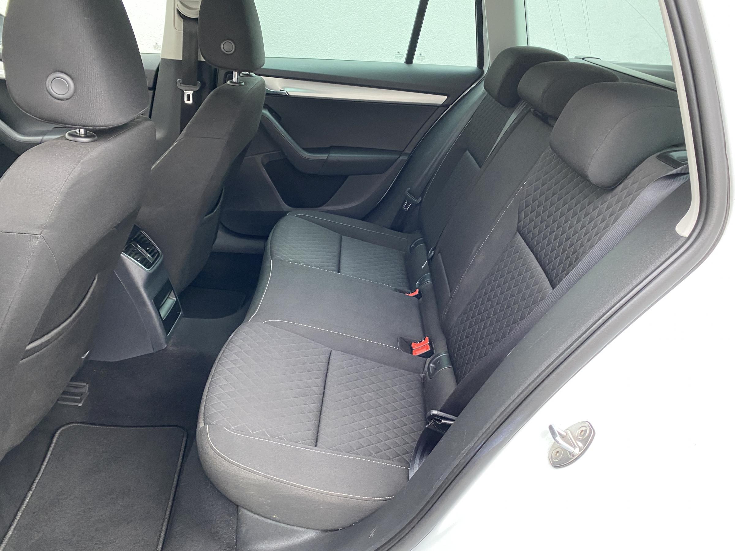 Škoda Octavia III, 2015 - pohled č. 10