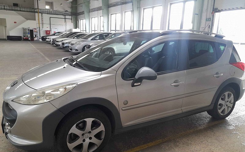 Peugeot 207 1.6i 