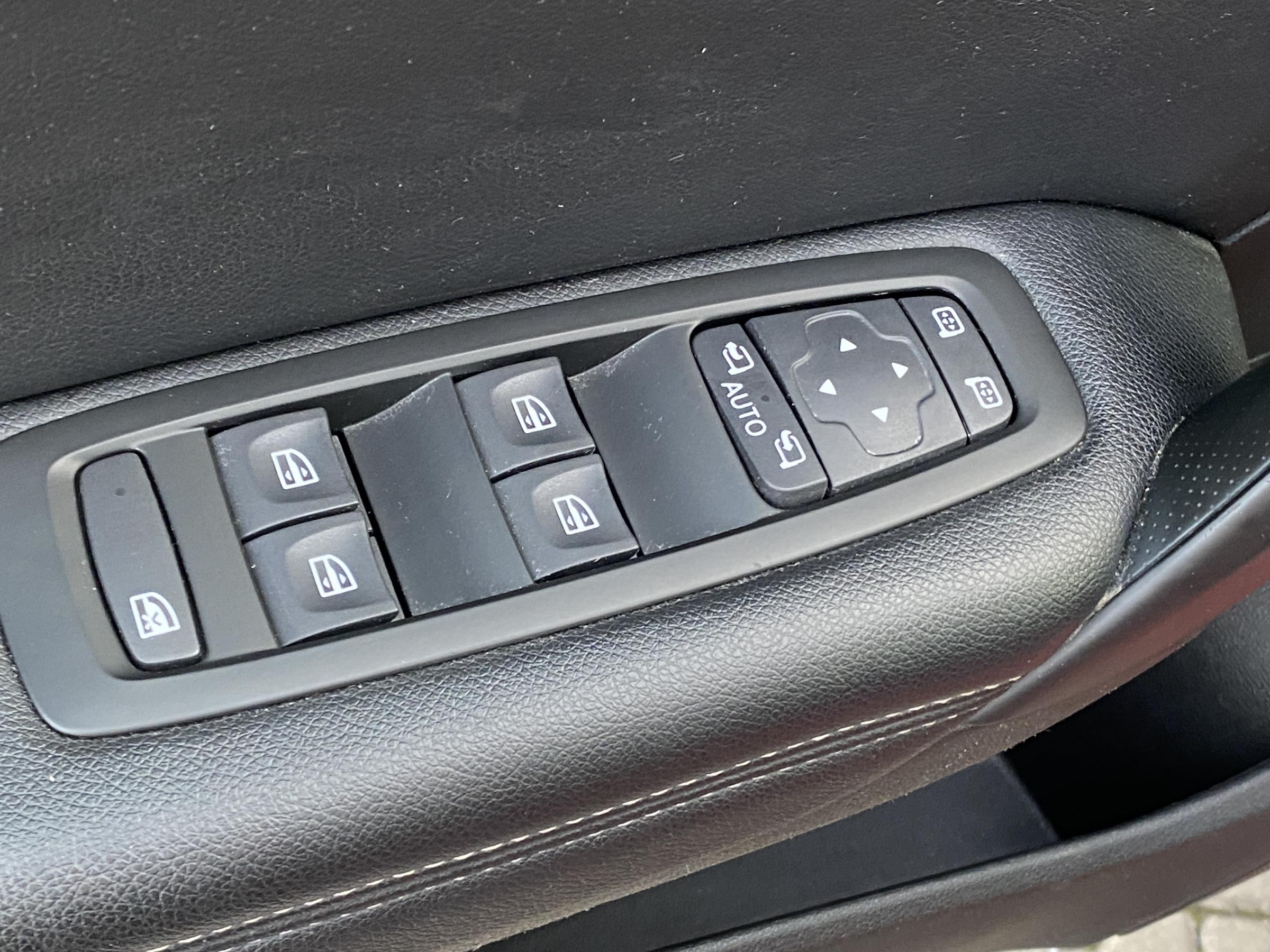 Renault Mégane, 2019 - pohled č. 12