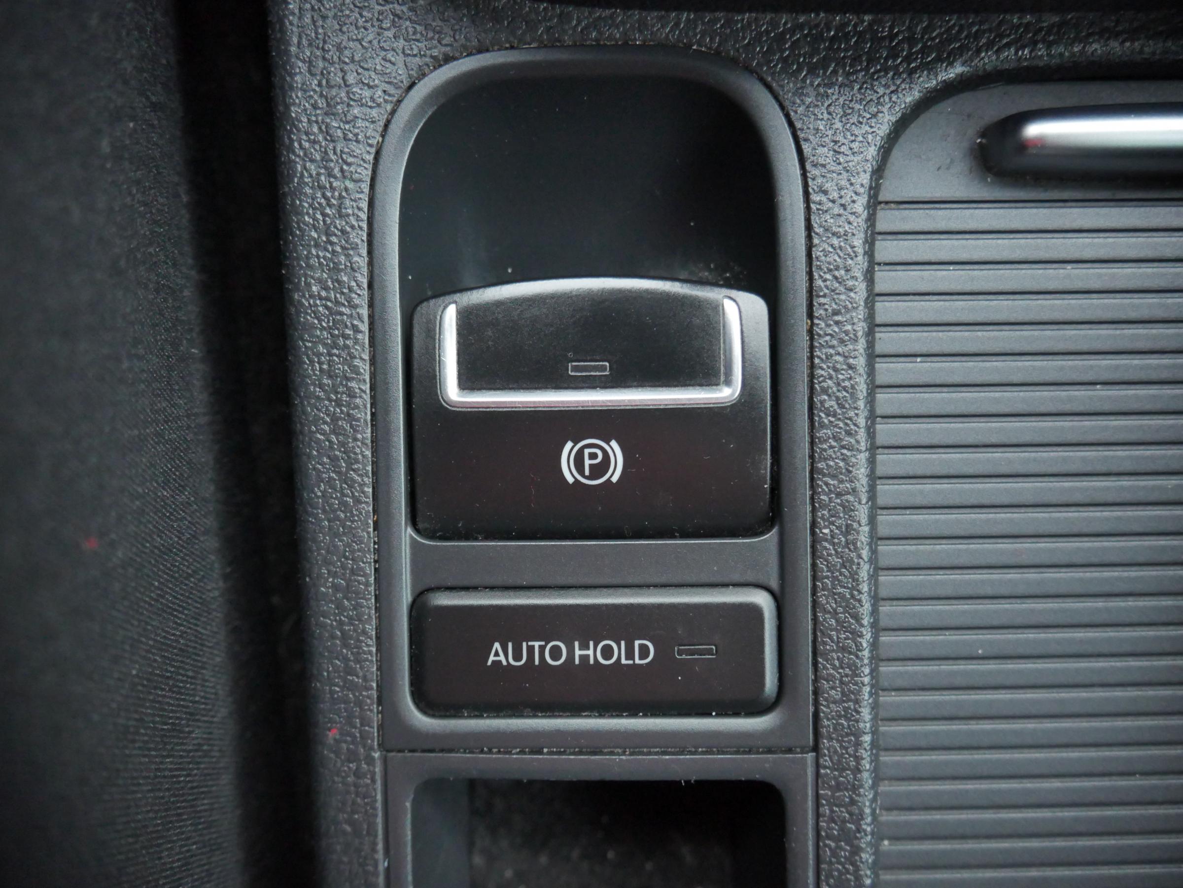 Volkswagen Tiguan, 2012 - pohled č. 13