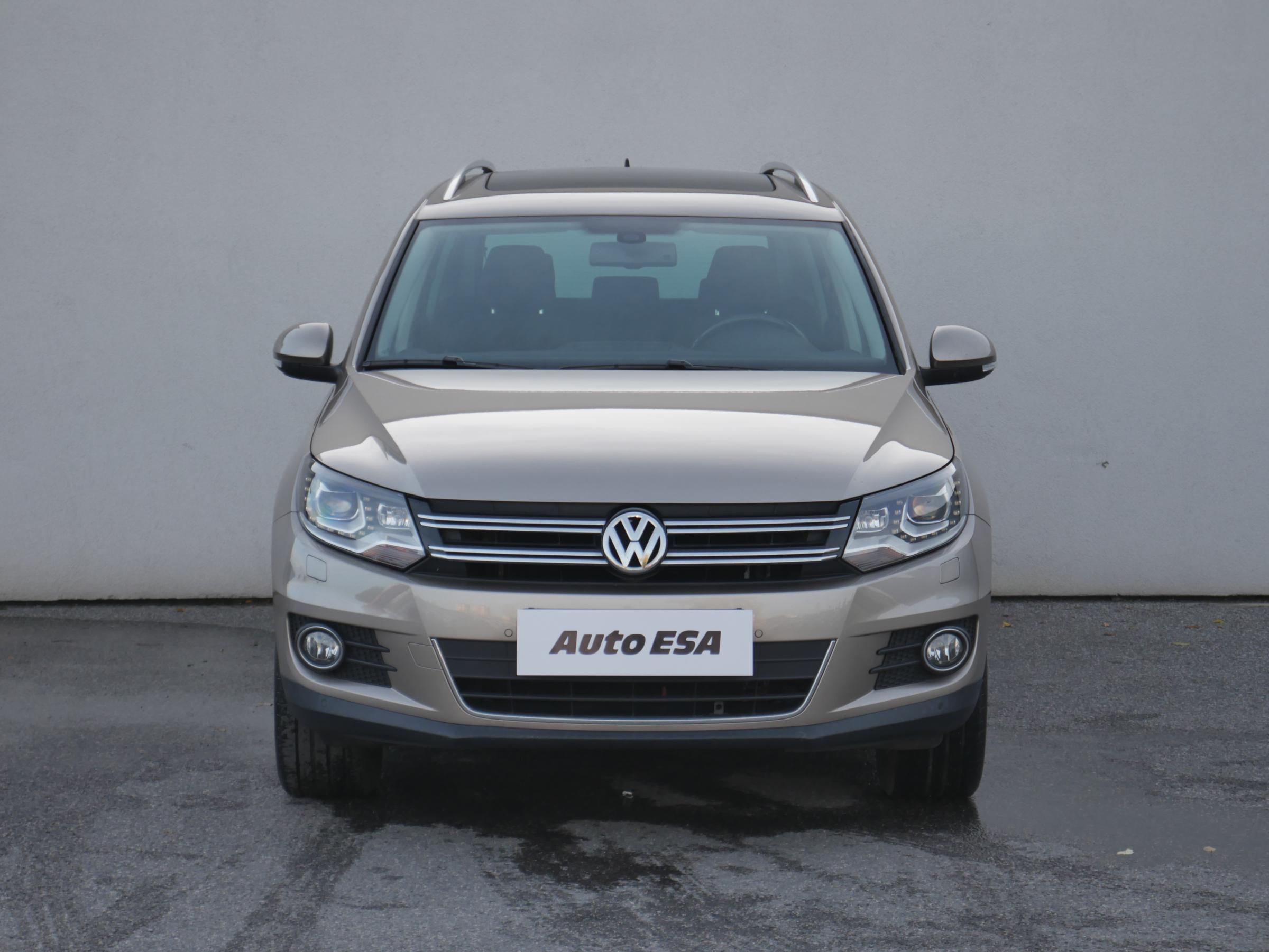 Volkswagen Tiguan, 2012 - pohled č. 2