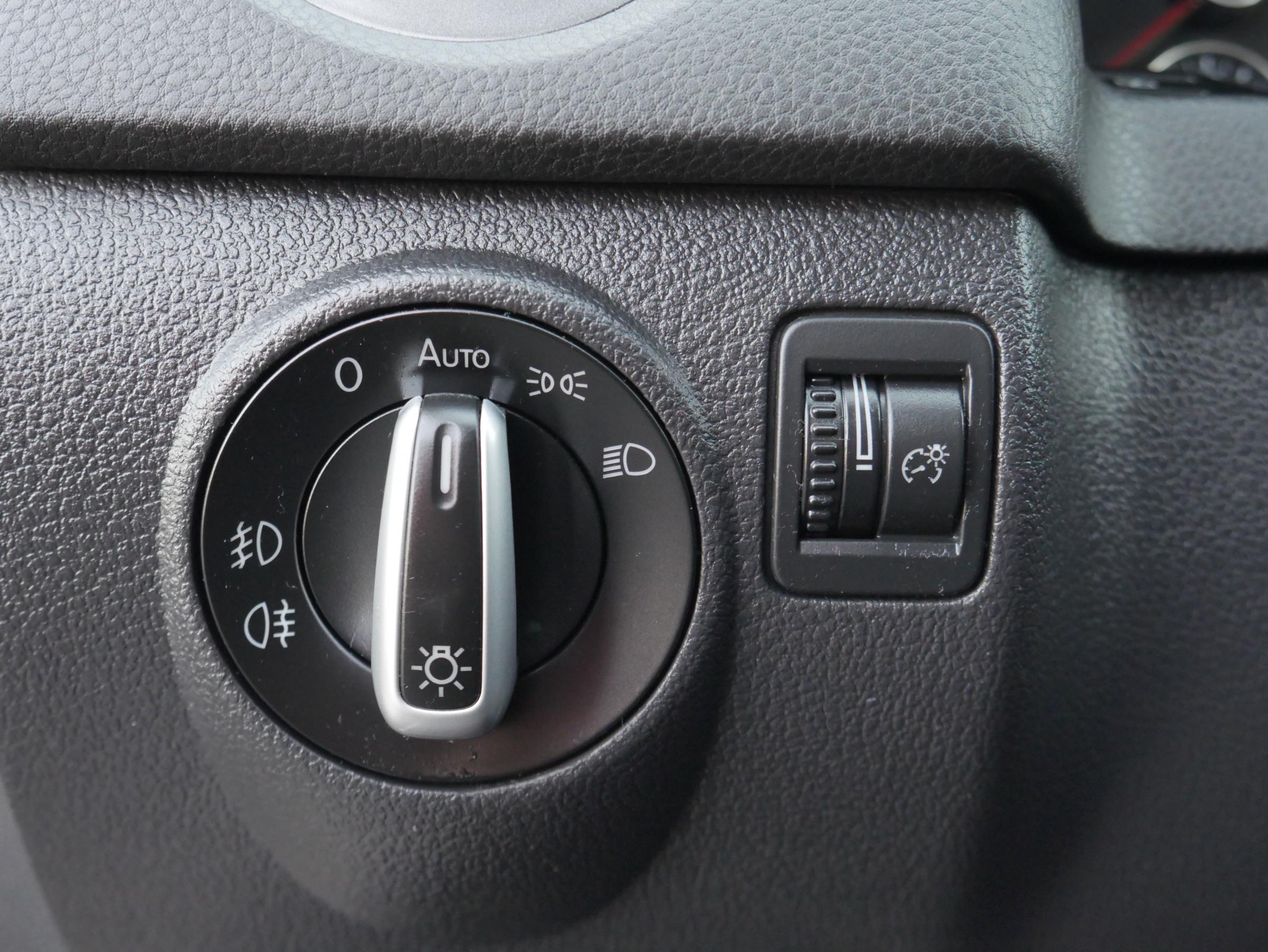 Volkswagen Tiguan, 2012 - pohled č. 20