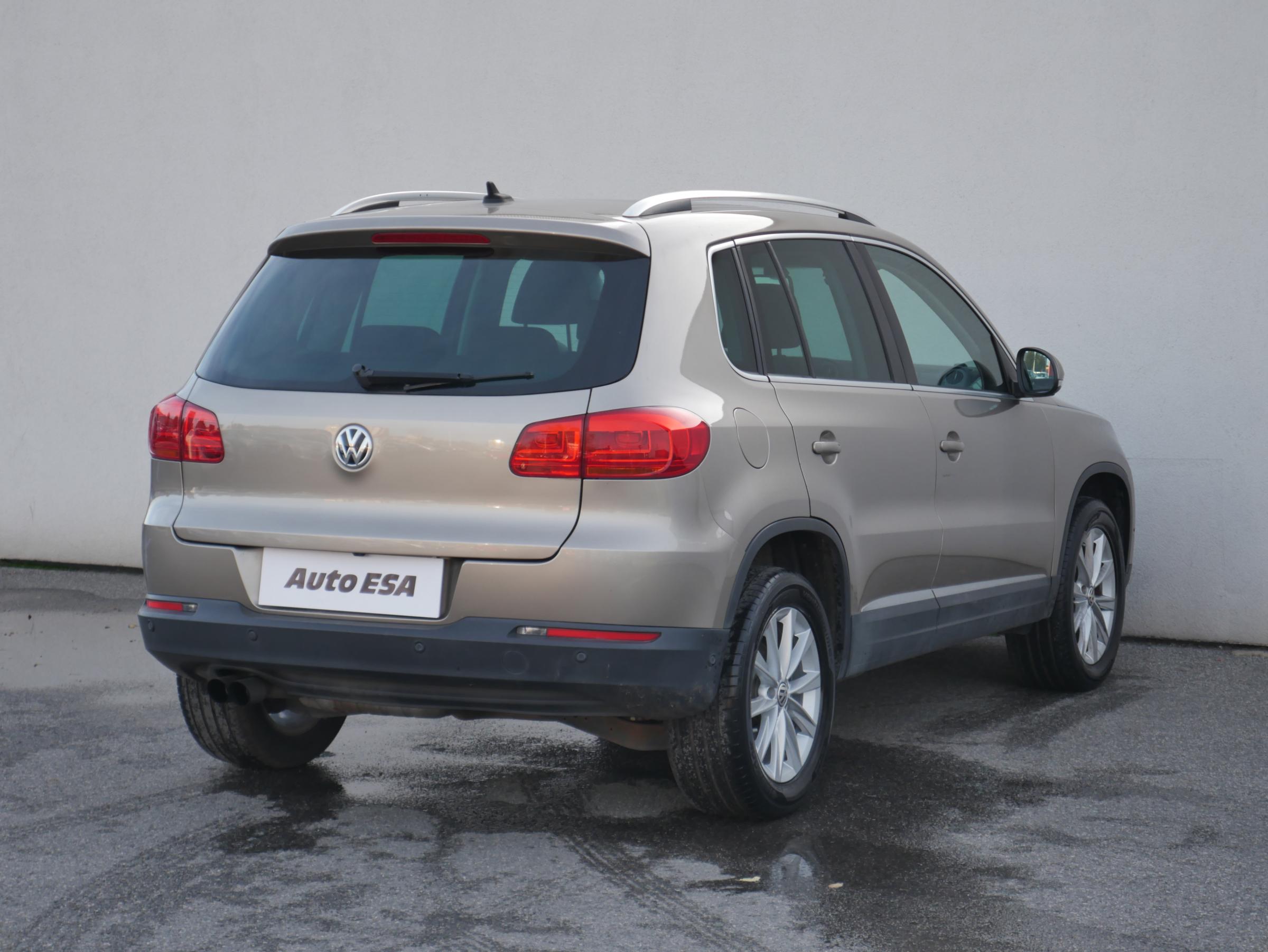 Volkswagen Tiguan, 2012 - pohled č. 4