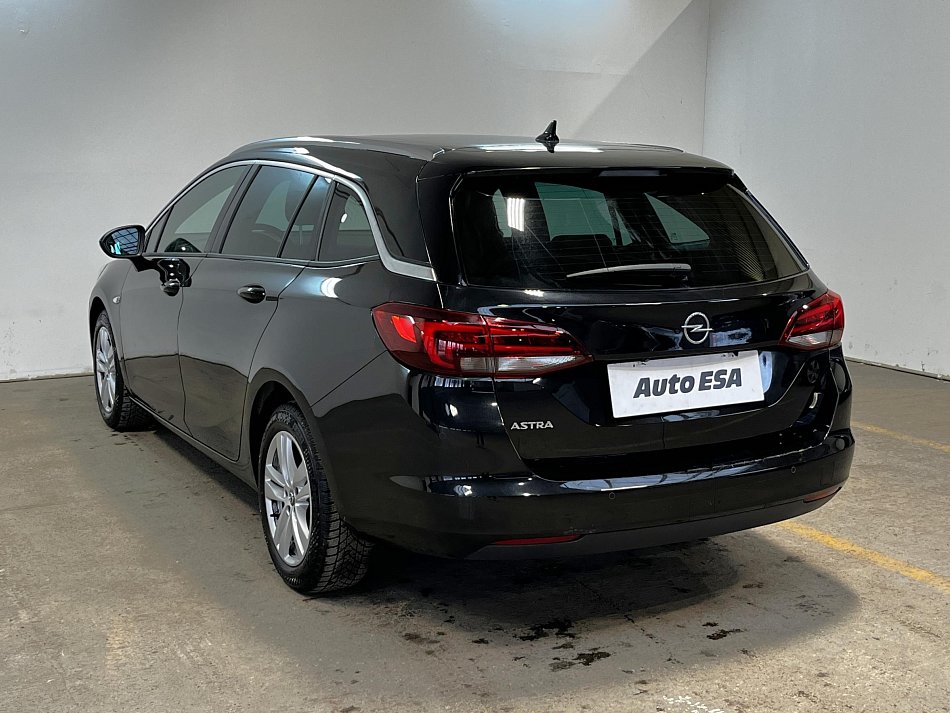 Opel Astra 1.5 CDTi Elegance