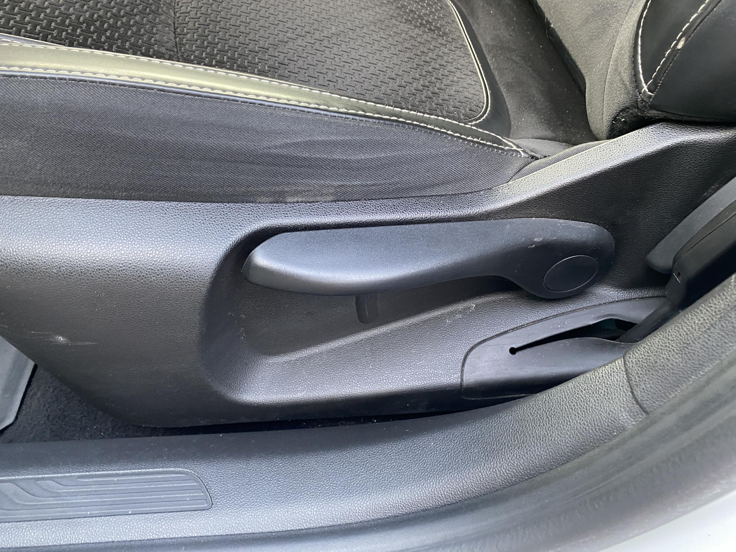 Renault Mégane, 2017 - pohled č. 17