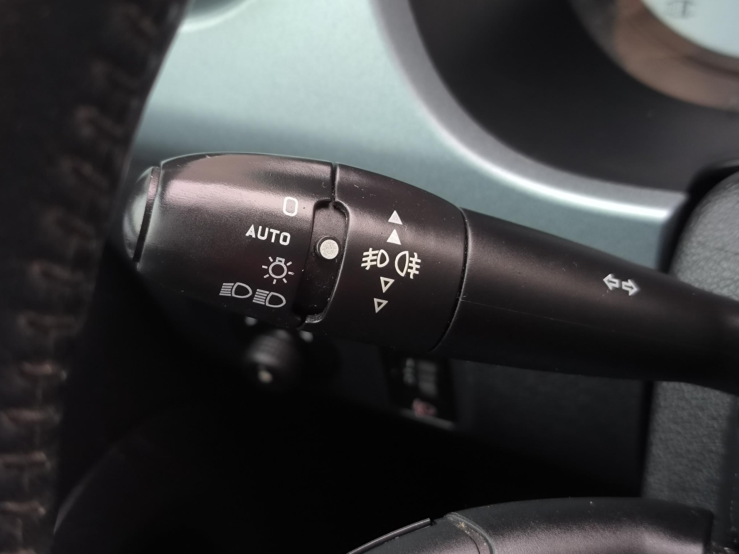 Citroën Berlingo, 2012 - pohled č. 16