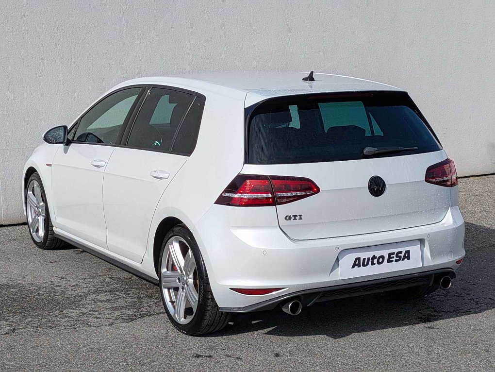 Volkswagen Golf 2.0 TSi GTi