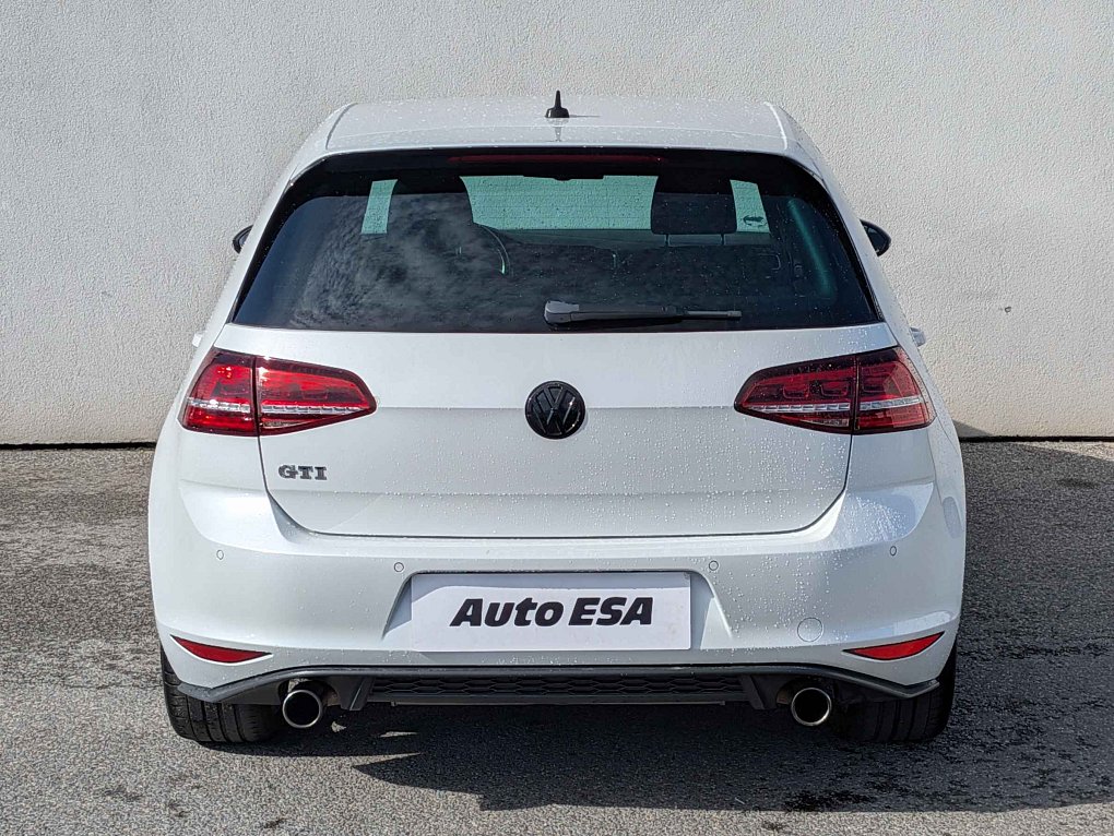 Volkswagen Golf 2.0 TSi GTi