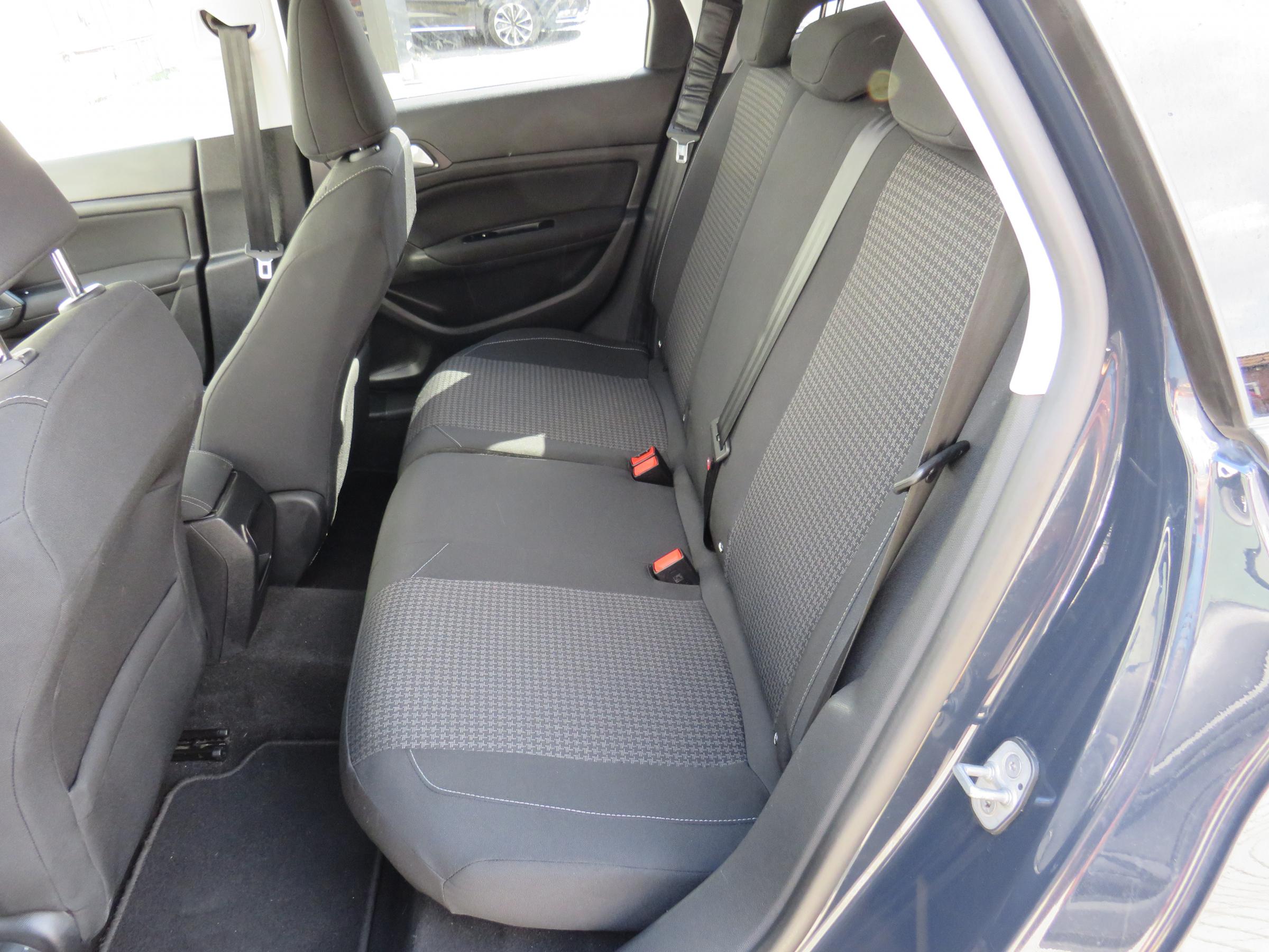 Peugeot 308, 2019 - pohled č. 11