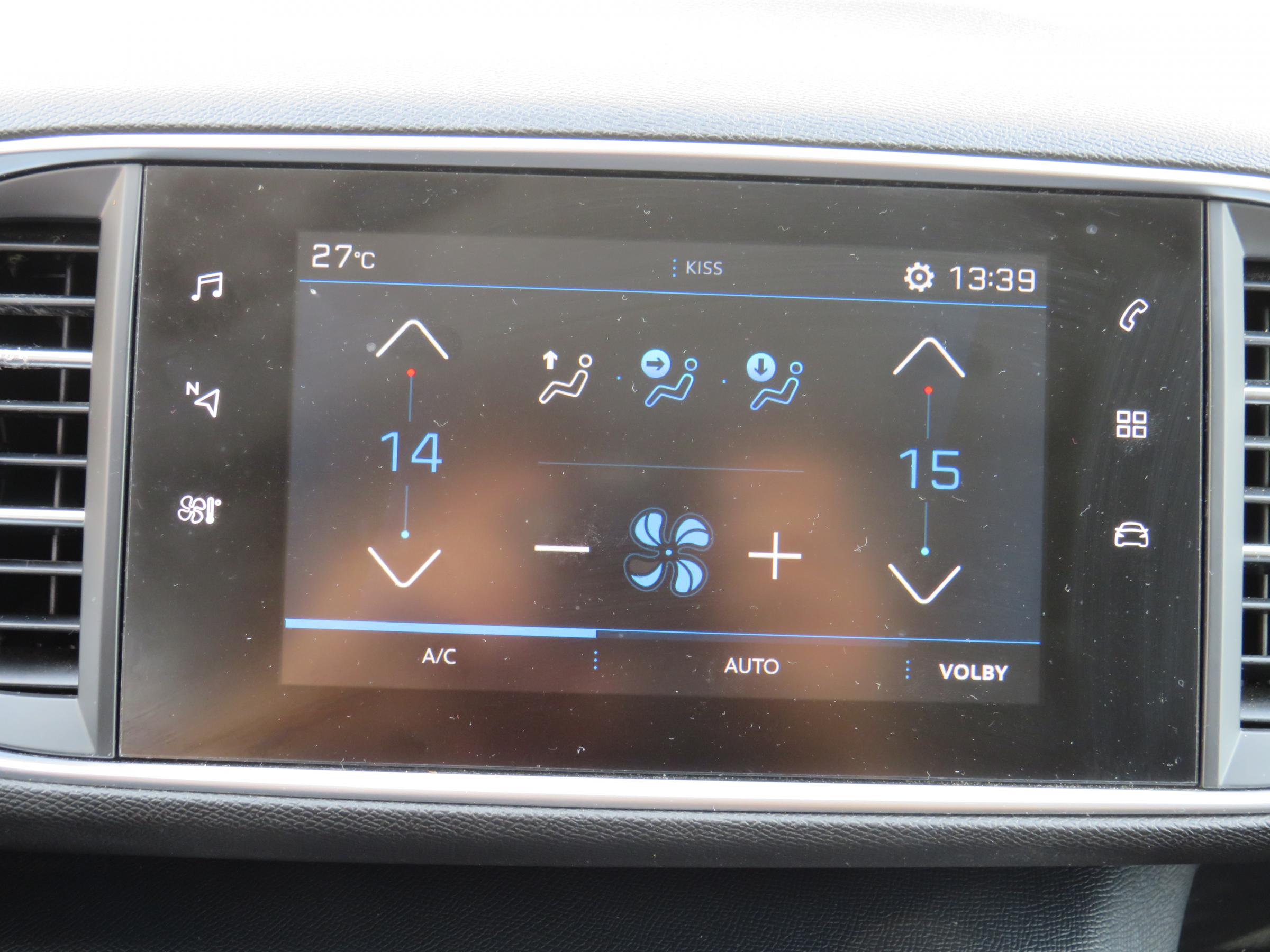 Peugeot 308, 2019 - pohled č. 16