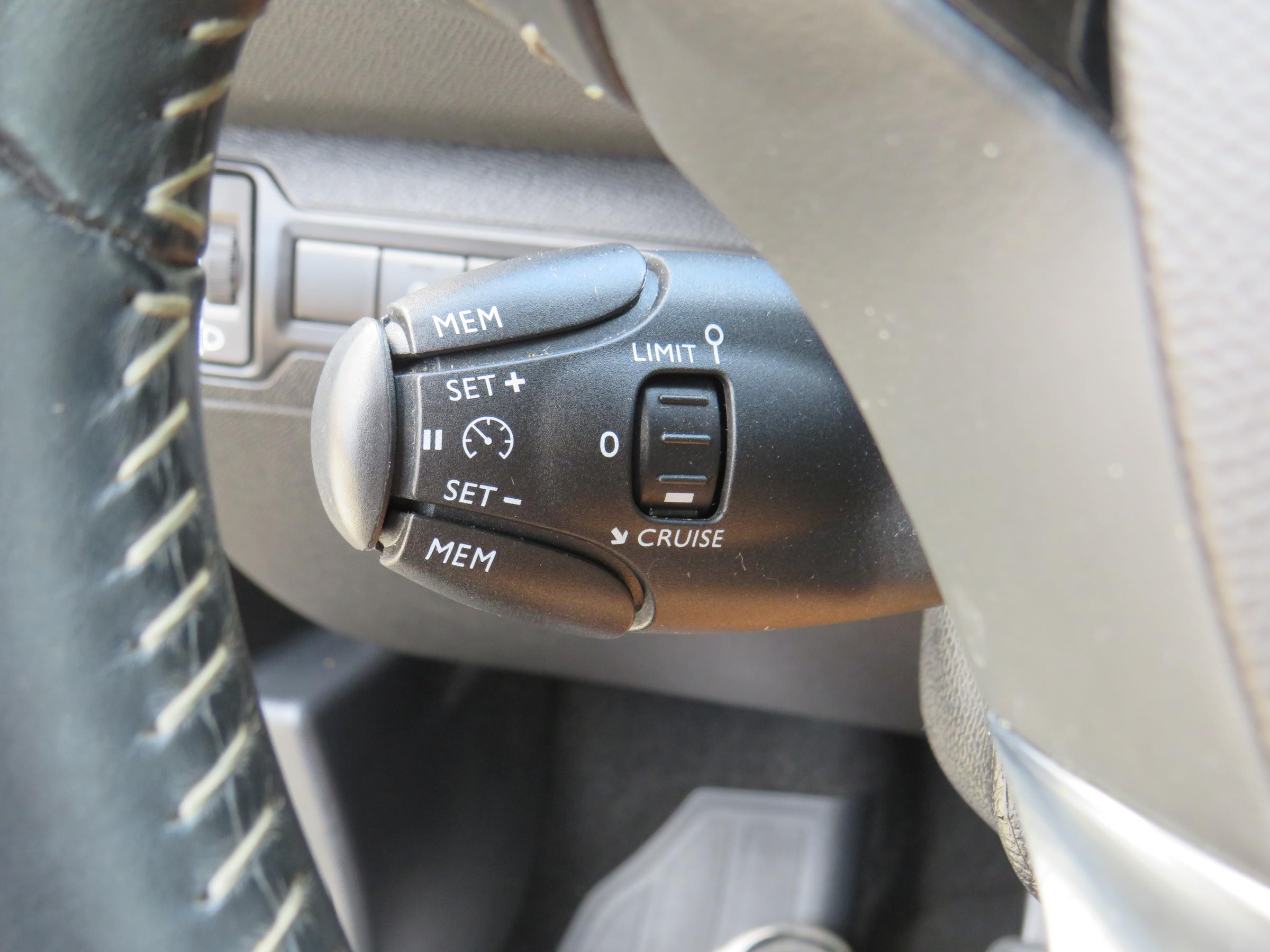 Peugeot 308, 2019 - pohled č. 19