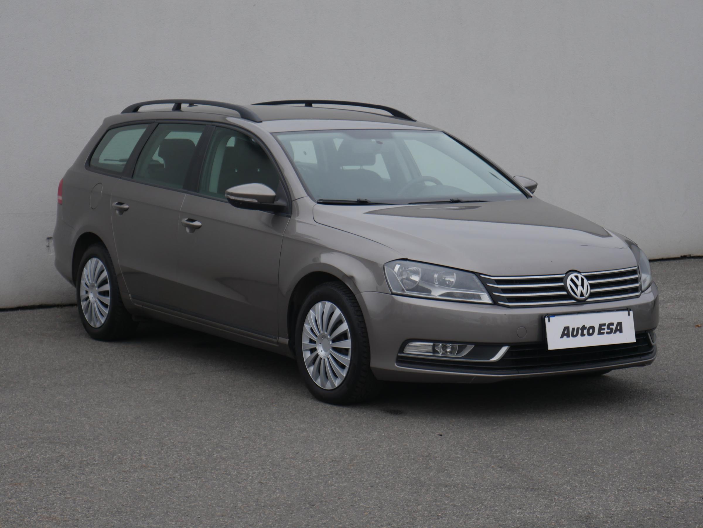 Volkswagen Passat, 2011 - pohled č. 1