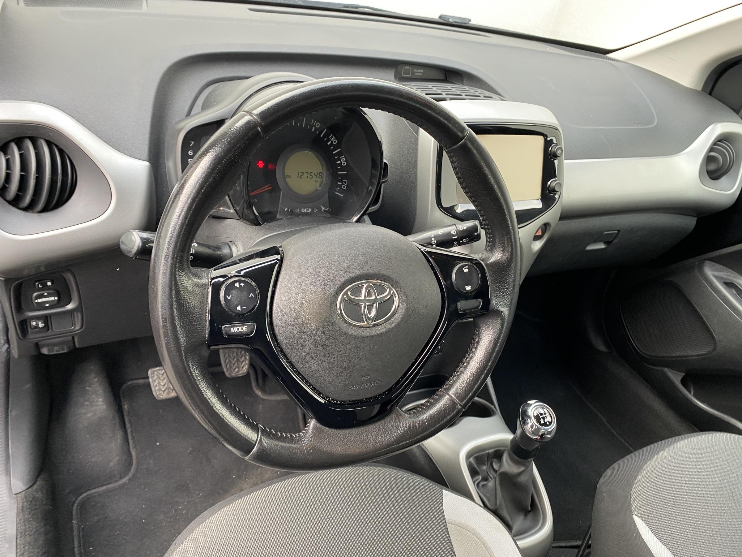 Toyota Aygo, 2016 - pohled č. 12