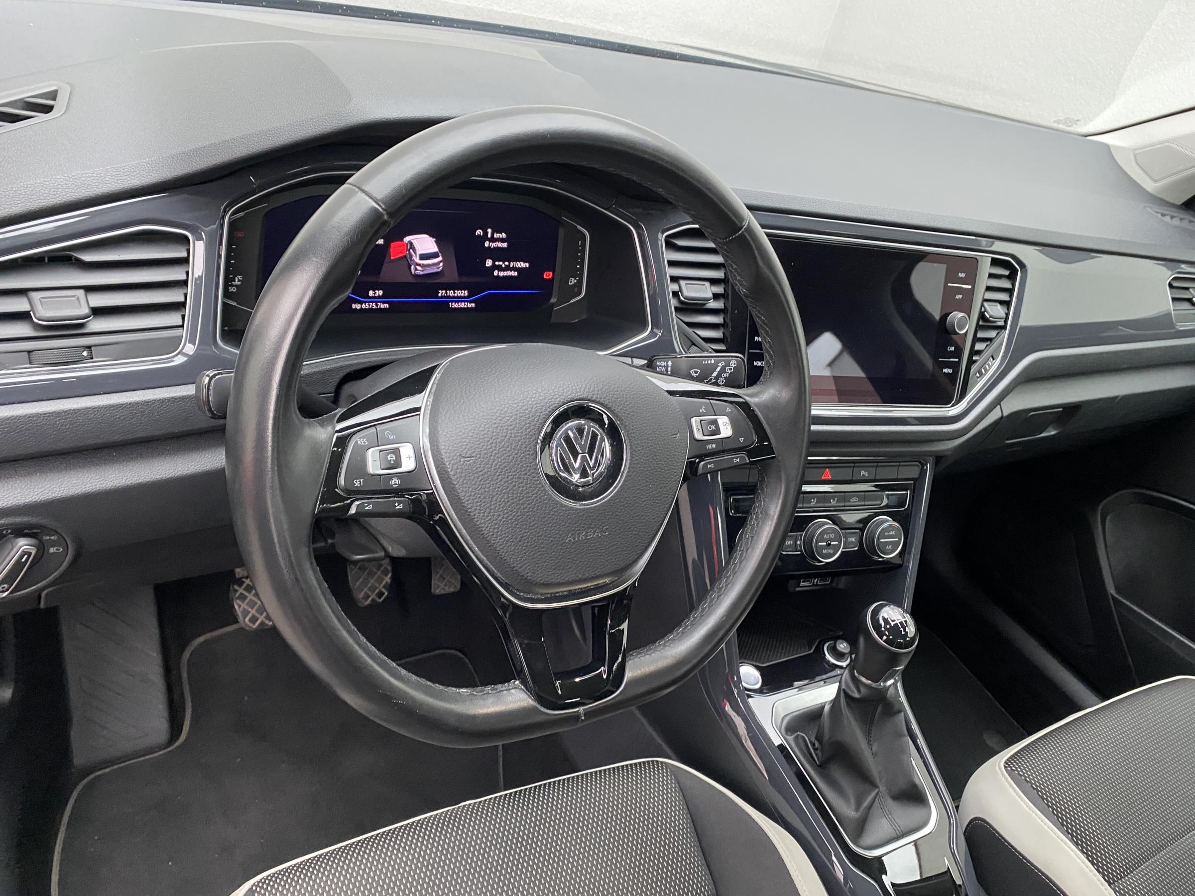 Volkswagen T-Roc, 2019 - pohled č. 12