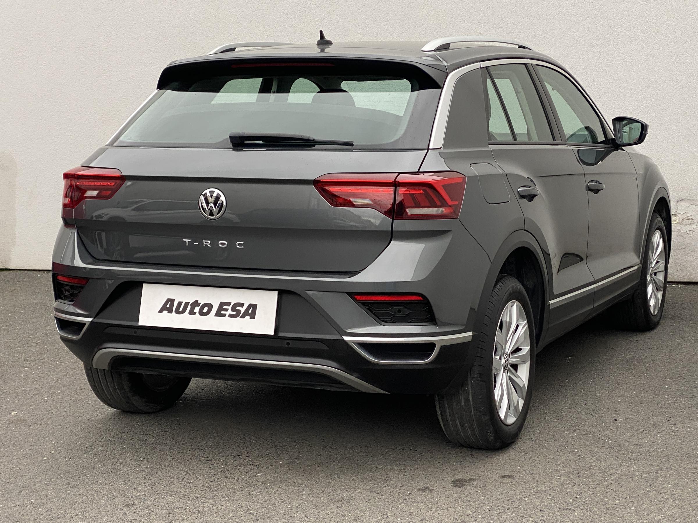 Volkswagen T-Roc, 2019 - pohled č. 4