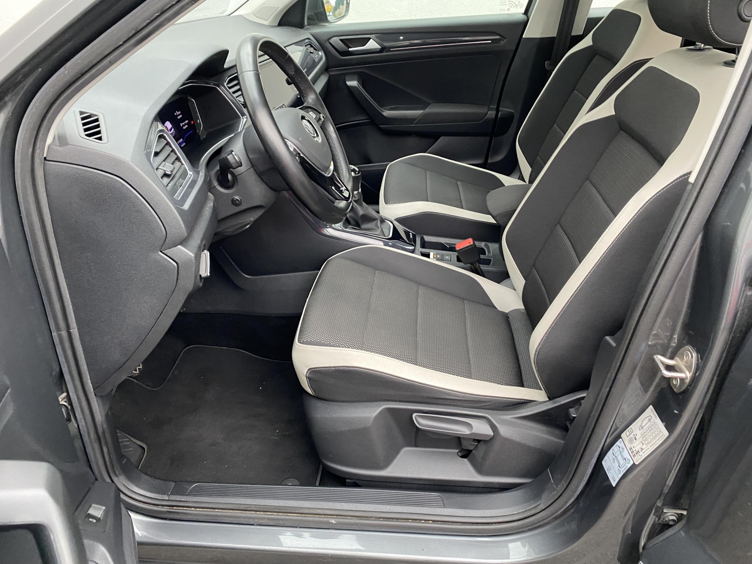 Volkswagen T-Roc, 2019 - pohled č. 9