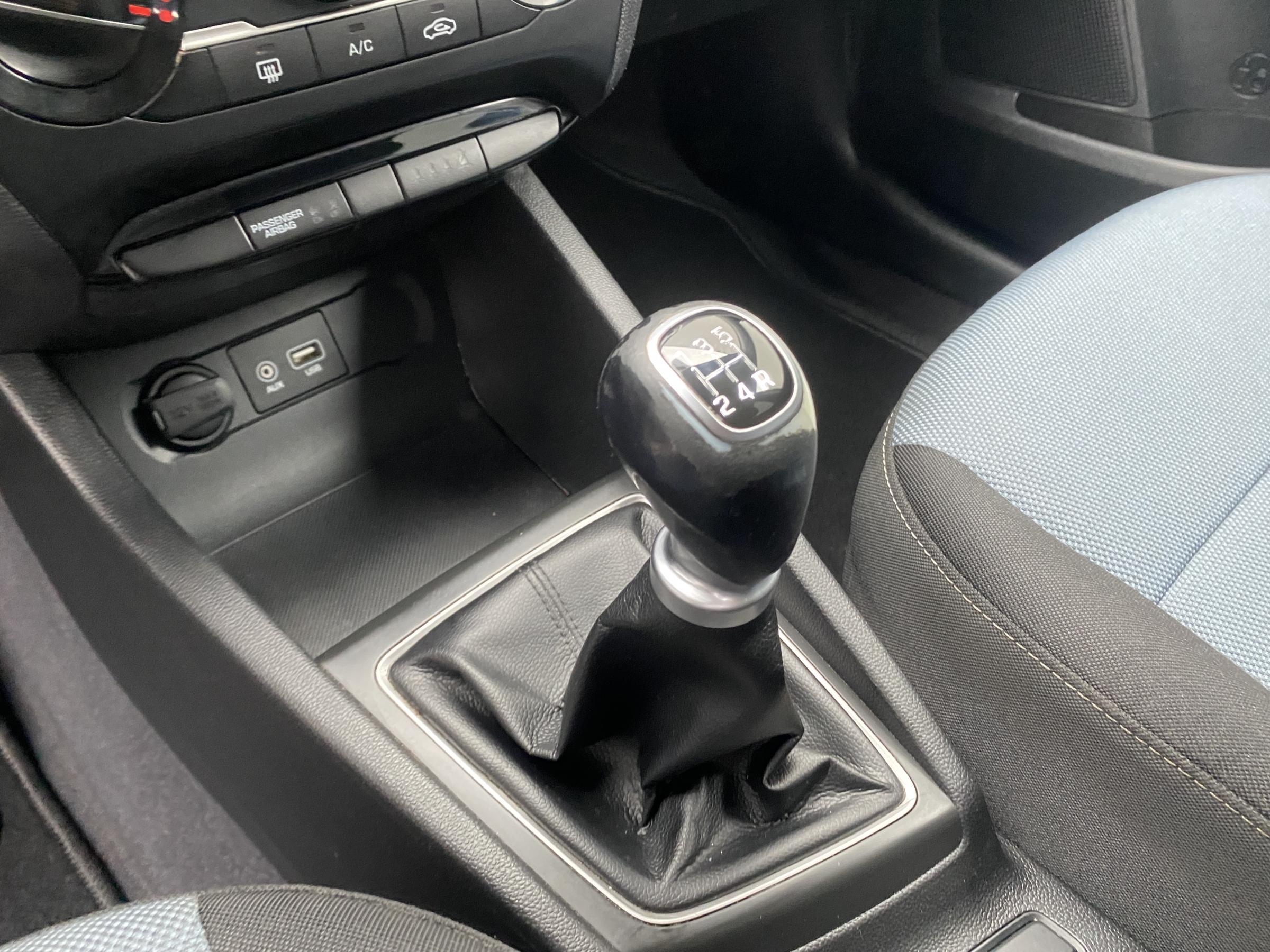 Hyundai i20, 2018 - pohled č. 16