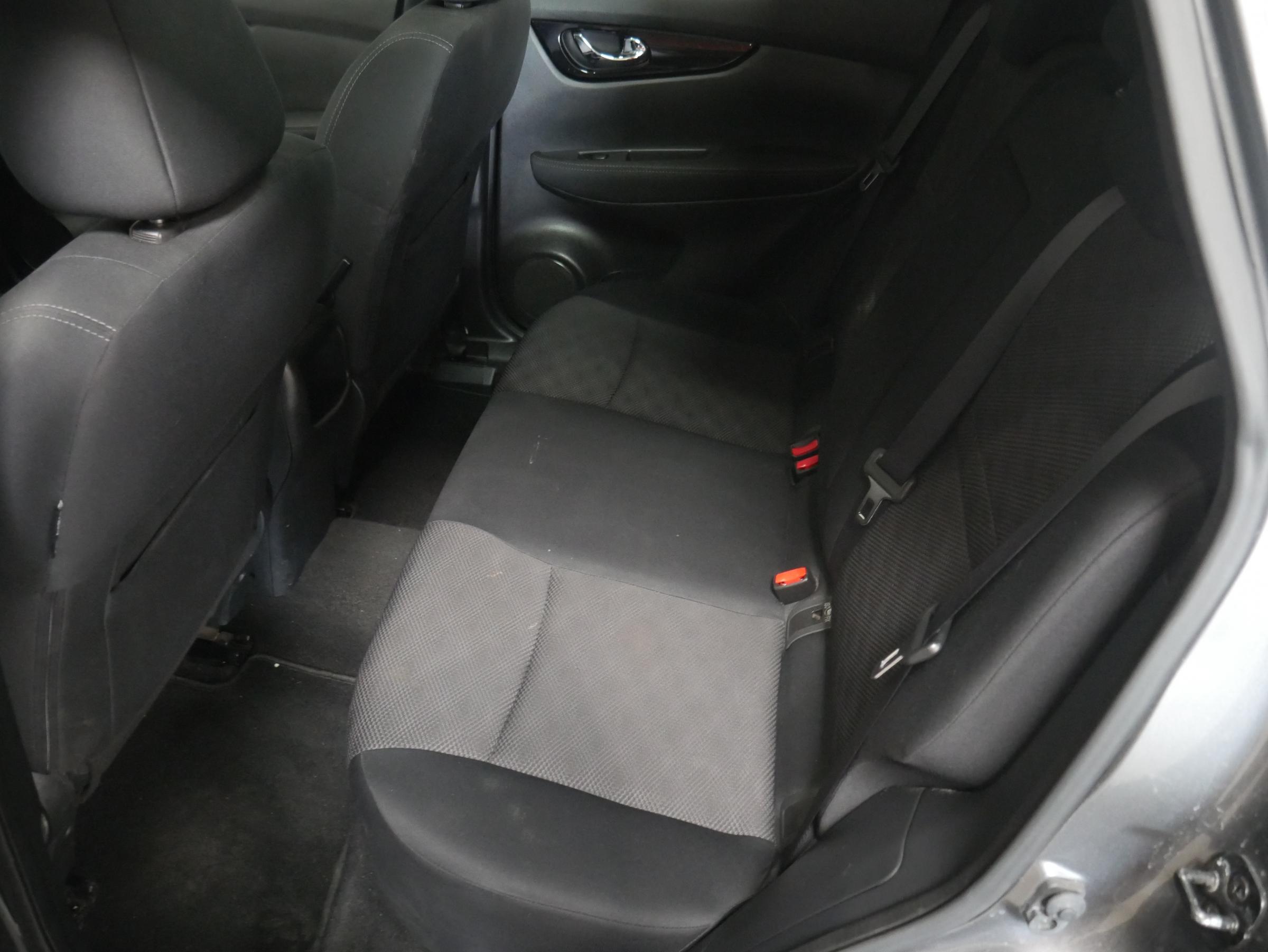 Nissan Qashqai, 2015 - pohled č. 10